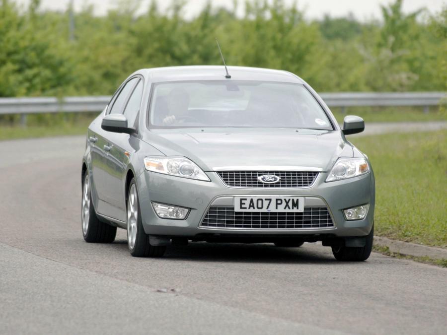  Ford Mondeo Hatchback 2007 года  (UK) (фото 12 из 19)